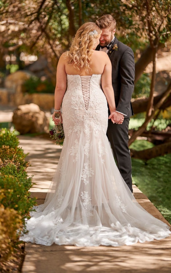 STRAPLESS SHIMMERY PLUS SIZE FIT-AND-FLARE WEDDING GOWN